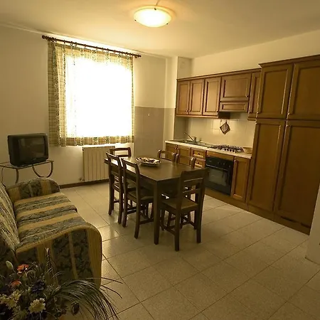 Tenuta Di דירה אלברזה